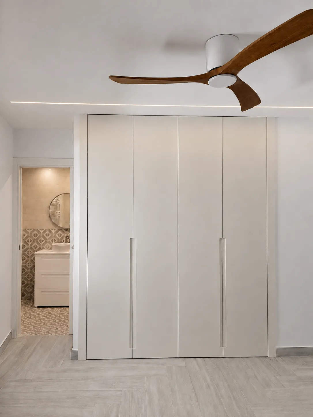 dormitorio, armario a medida y baño en suite